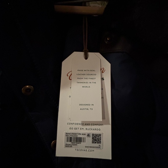 Tecovas Women Navy Down Puffer Jacket - Picture 4 of 5